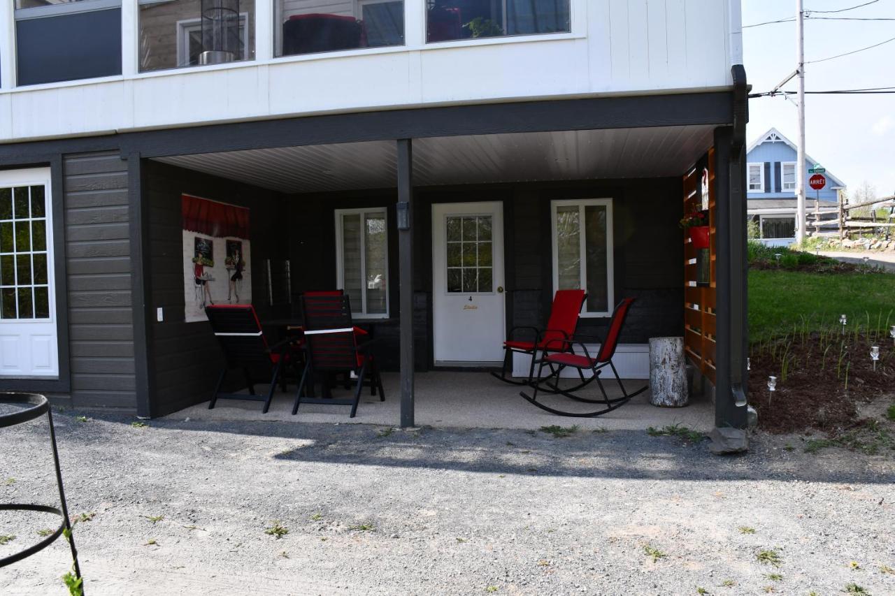 Gite Grand Moment Bed and Breakfast Cabano Esterno foto