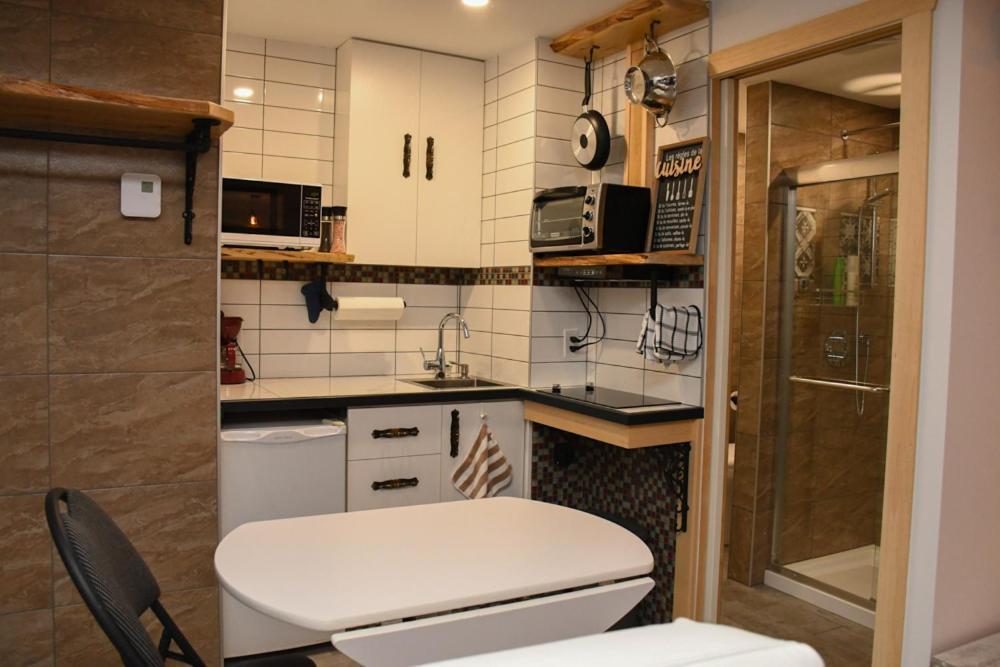 Gite Grand Moment Bed and Breakfast Cabano Esterno foto